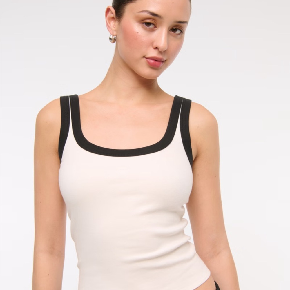Abercrombie Vintage-Style Rib Tuckable Scoopneck Tank